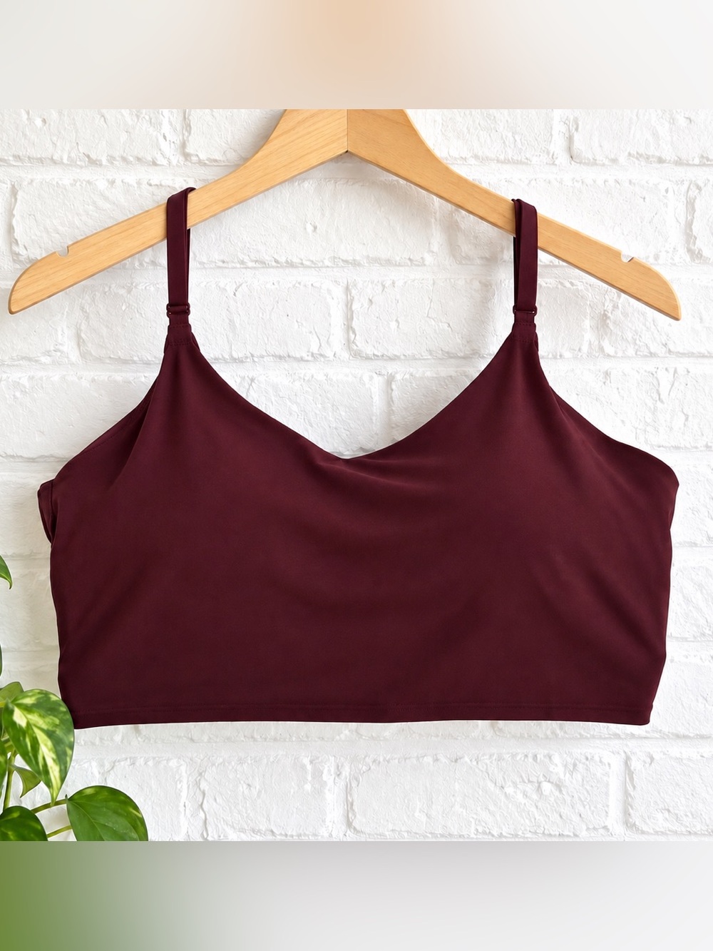 Athleta Burgundy Longline Sports Bra Adjustable Strap Yoga Workout Bra